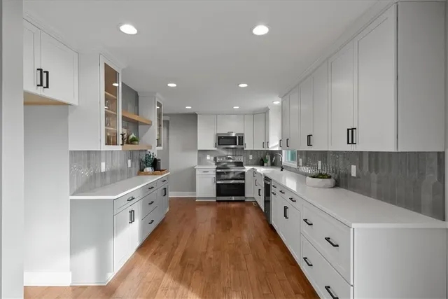 $885,000 | 37755 West 159th Street, Edgerton, KS 66021