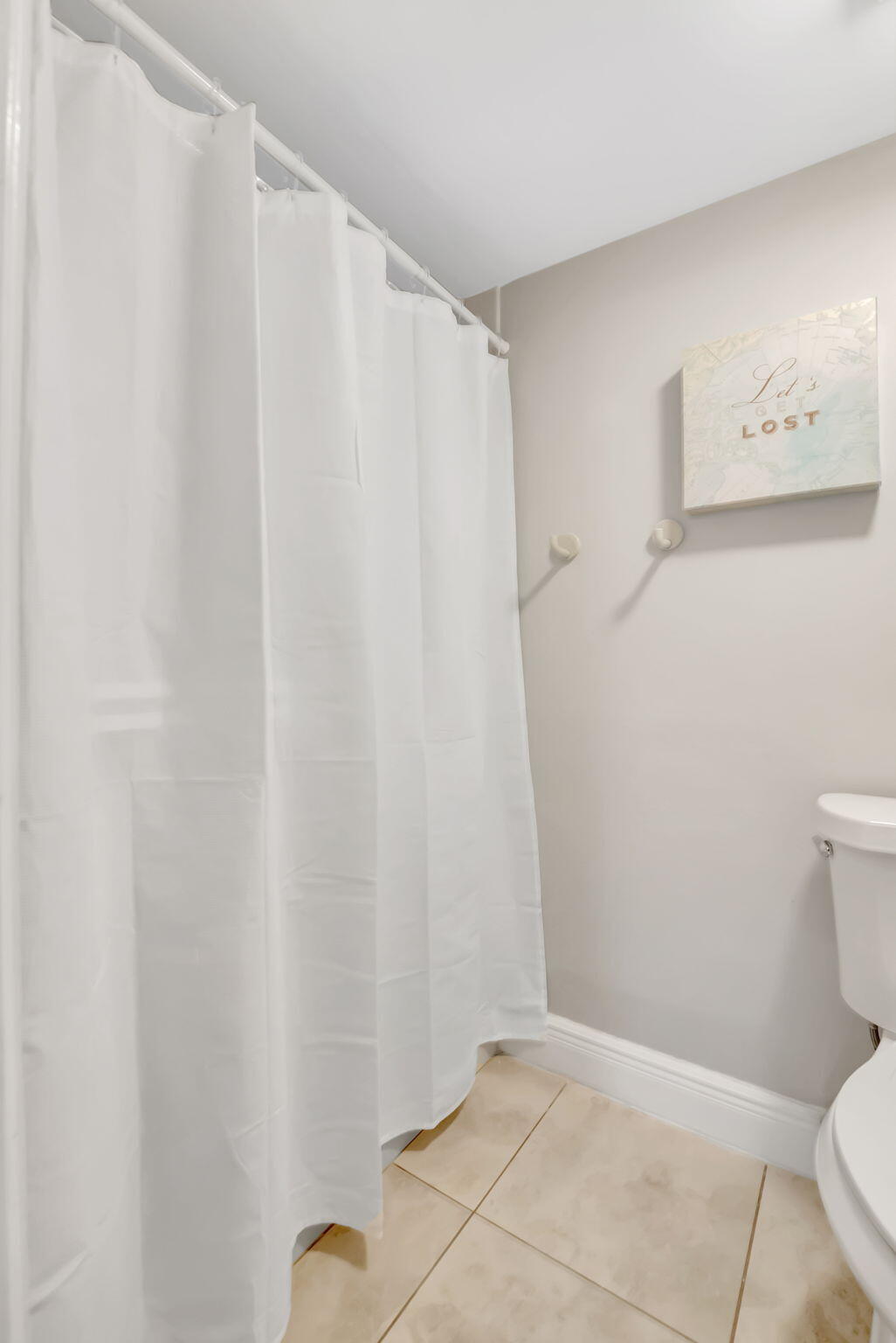 6097 Balboa Circle, Unit 103 Boca Raton, FL 33433 - Photo 18 of 31 Primary Bathroom