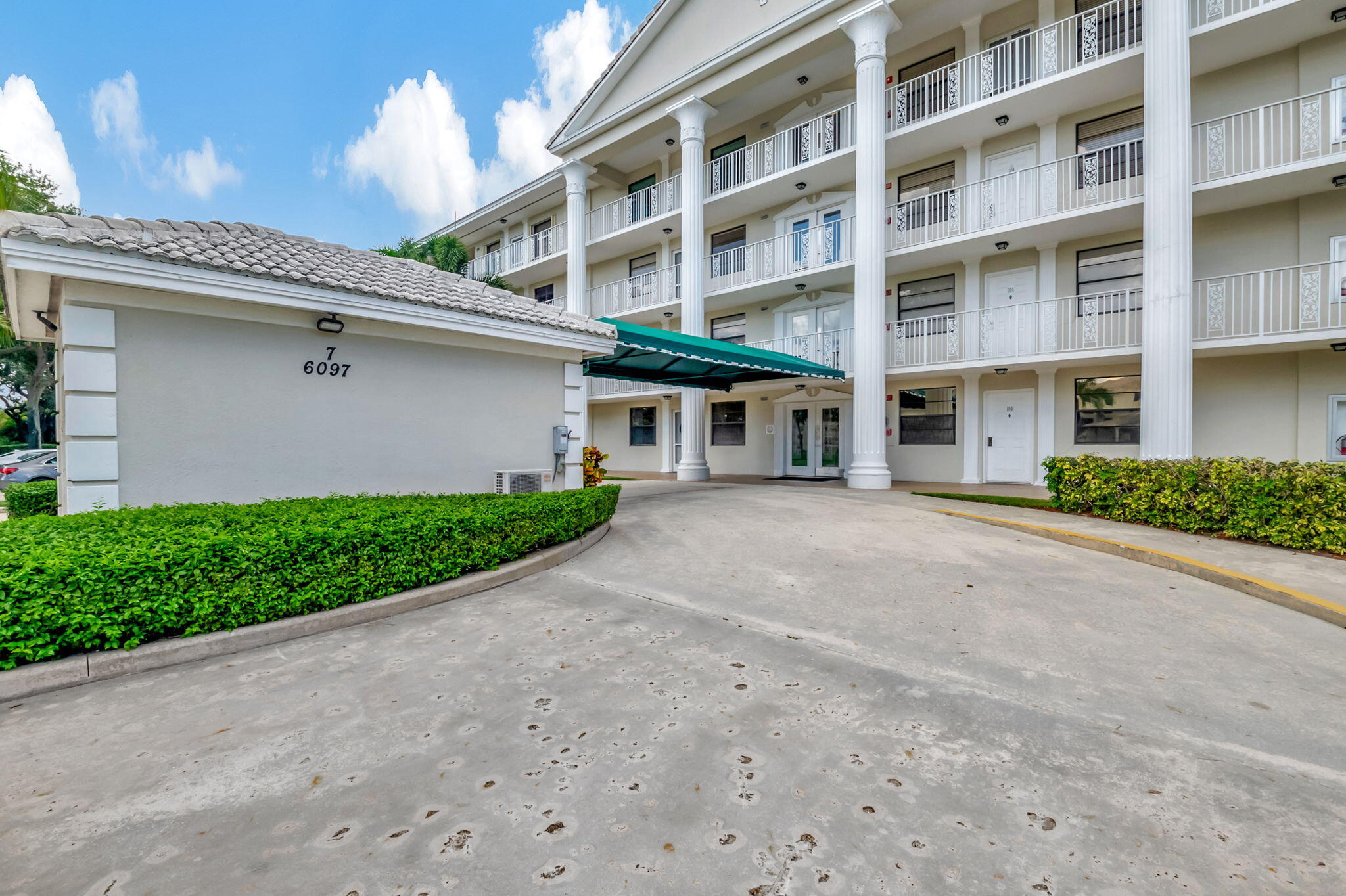 6097 Balboa Circle, Unit 103 Boca Raton, FL 33433 - Photo 24 of 31 Portico