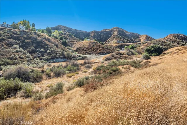 $400,000 | 1 Warmuth Road, Canyon Country, CA 91387