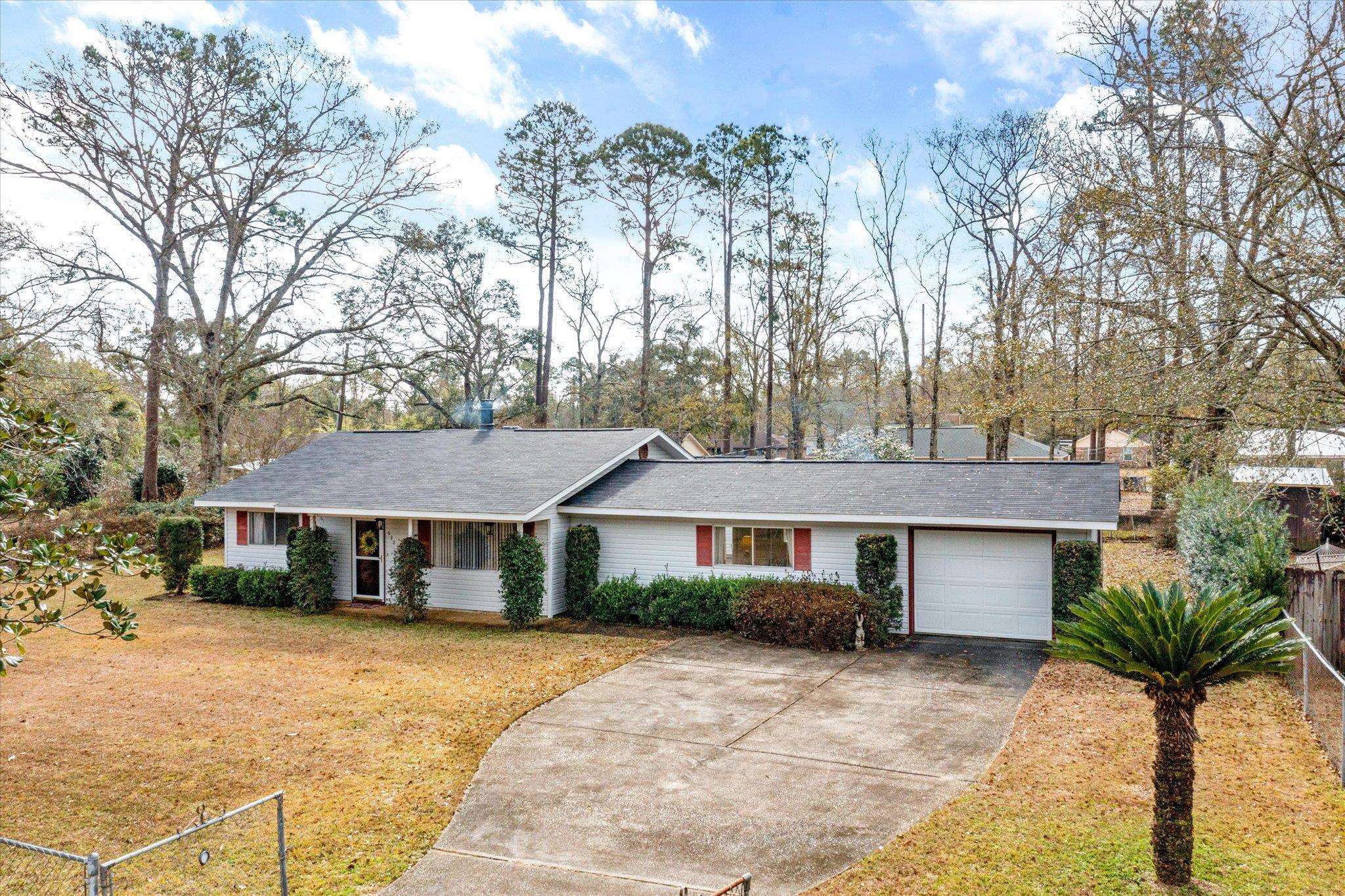 628 East Pedigo Avenue Foley, AL 36535 - Photo 2 of 46