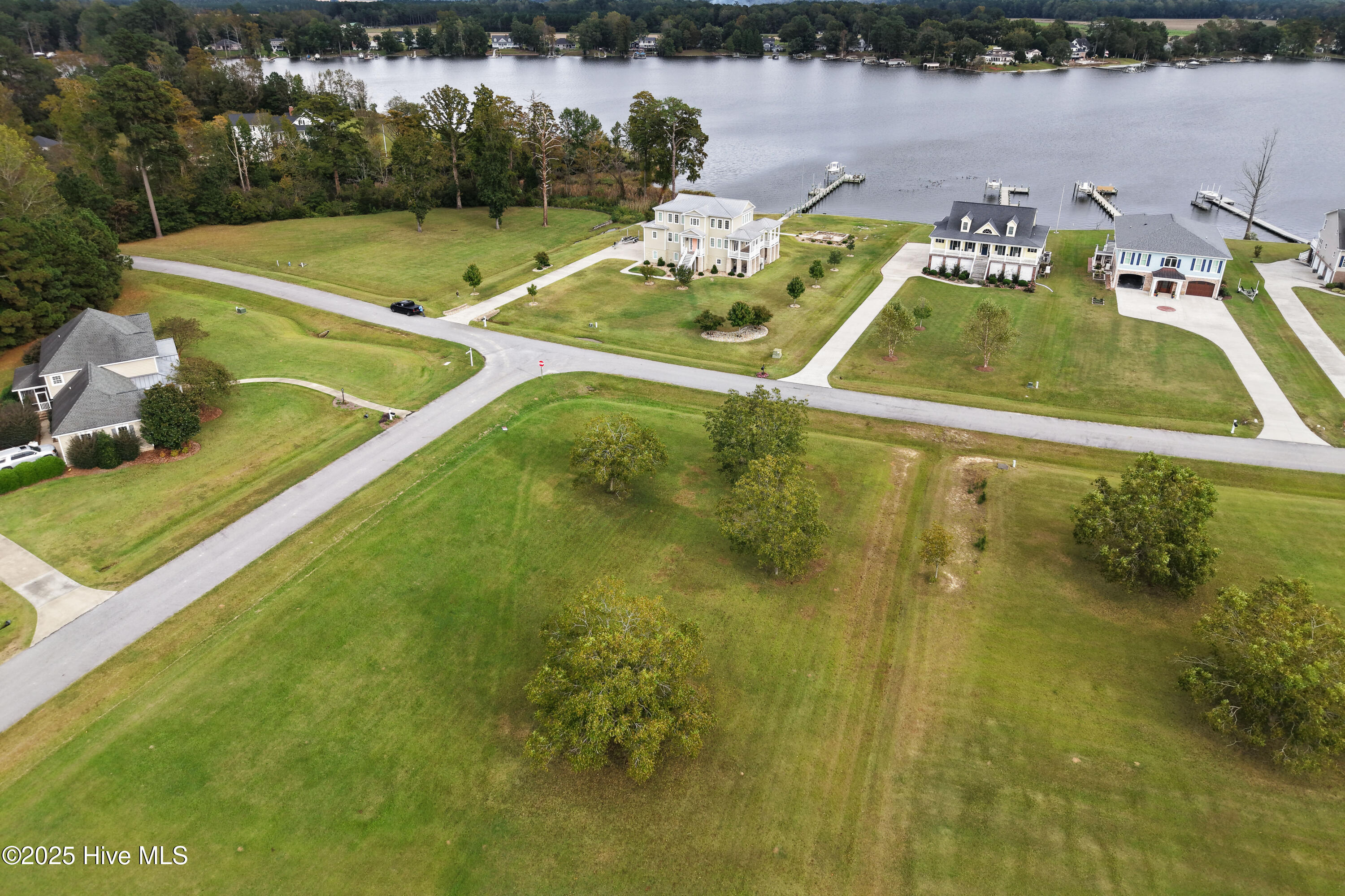 42 Cordgrass Pointe Road Bath, NC 27808 - Photo 4 of 26 42 Cordgrass Pointe Road-7