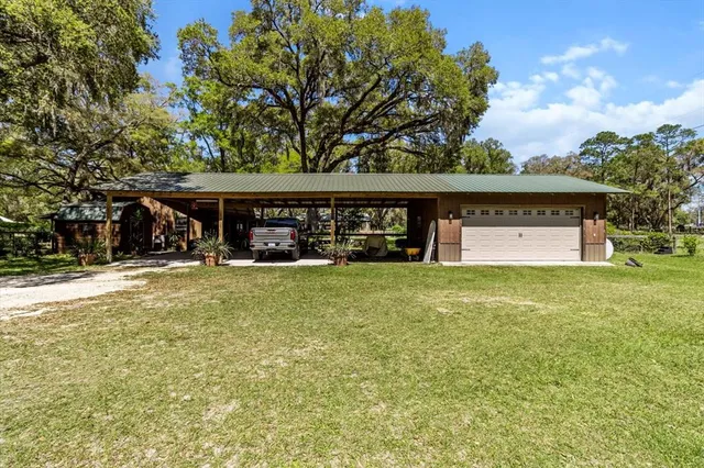a view of outdoor space yard and patio