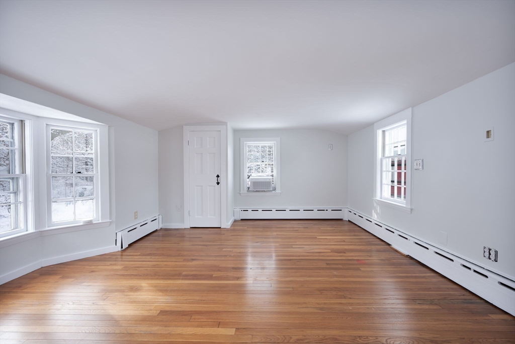 489 Main Street Hingham, MA 02043 - Photo 22 of 37