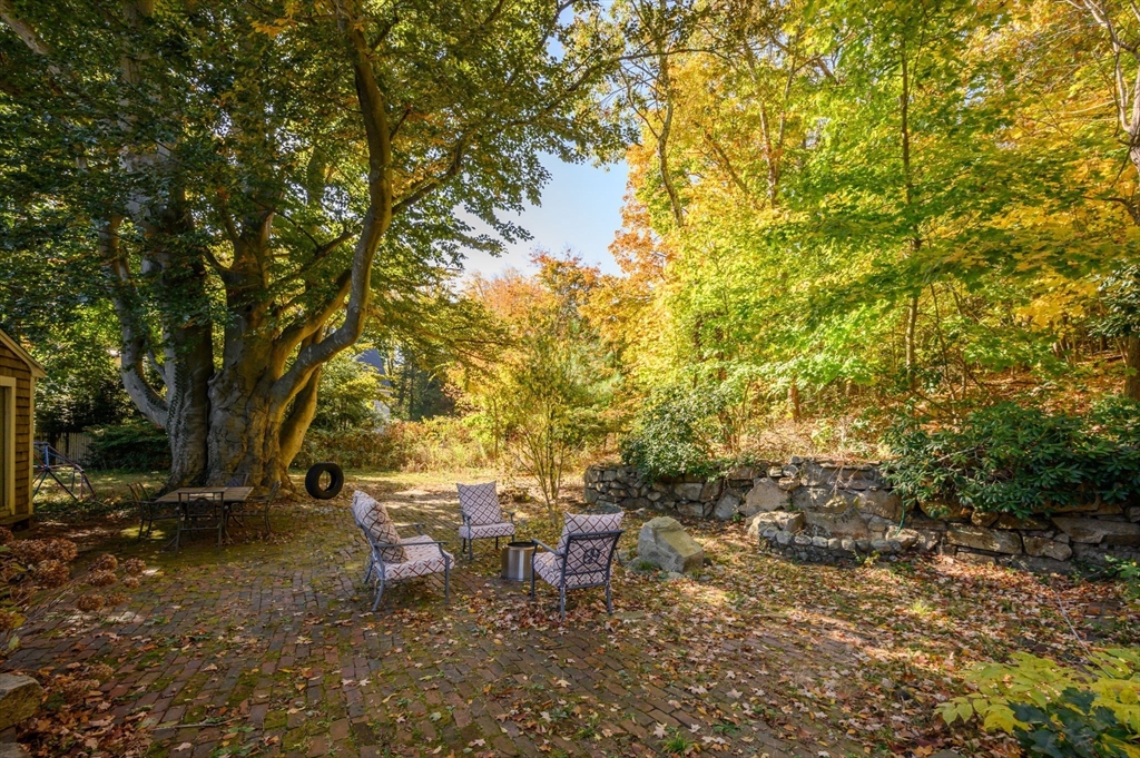 489 Main Street Hingham, MA 02043 - Photo 31 of 37