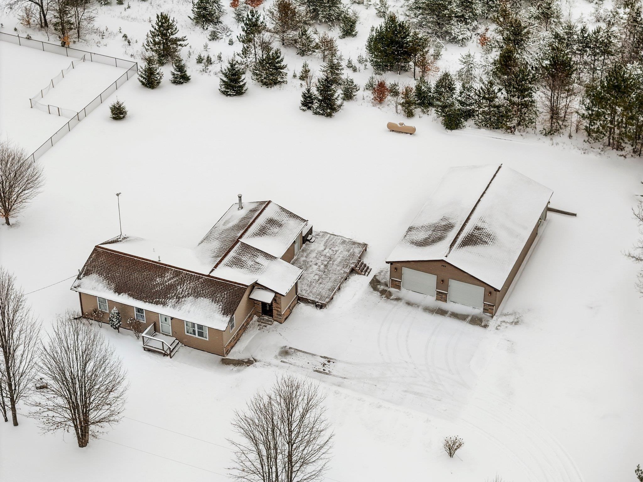 879 South 35 Road Cadillac, MI 49601 - Photo 46 of 53