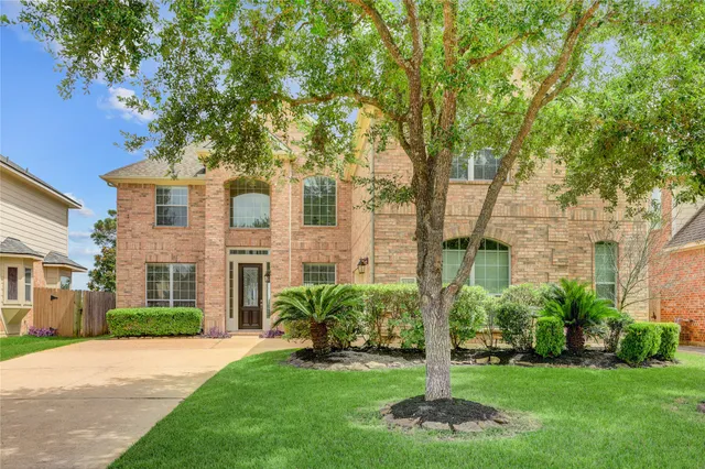 $3,500 | 13508 Sweet Wind Court, Pearland, TX 77584