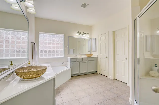 $3,500 | 13508 Sweet Wind Court, Pearland, TX 77584