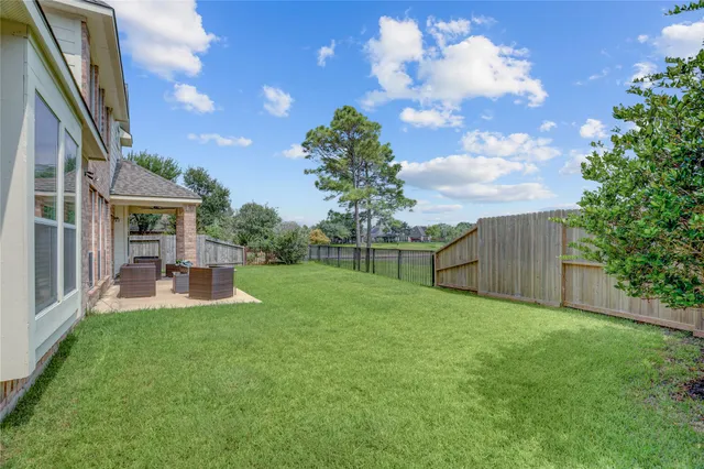 $3,500 | 13508 Sweet Wind Court, Pearland, TX 77584
