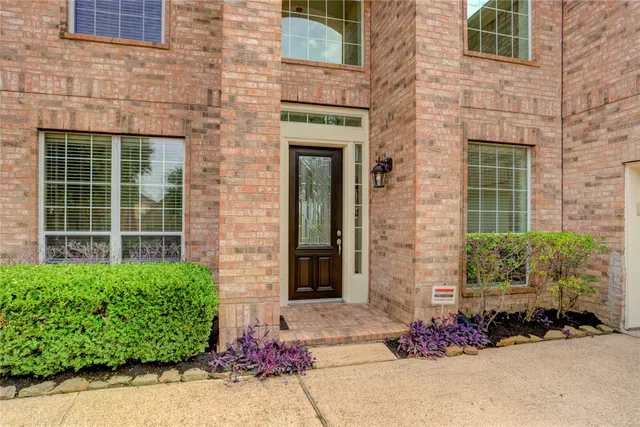 $3,500 | 13508 Sweet Wind Court, Pearland, TX 77584