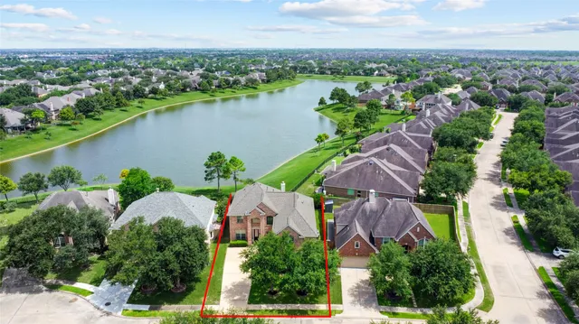 $3,500 | 13508 Sweet Wind Court, Pearland, TX 77584