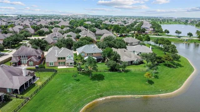 $3,500 | 13508 Sweet Wind Court, Pearland, TX 77584