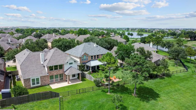 $3,500 | 13508 Sweet Wind Court, Pearland, TX 77584