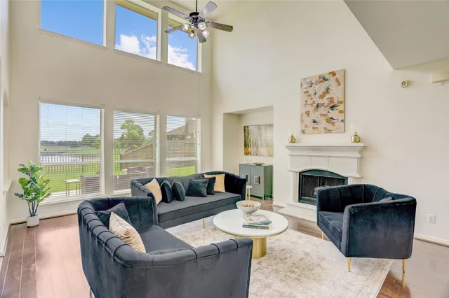 $3,500 | 13508 Sweet Wind Court, Pearland, TX 77584