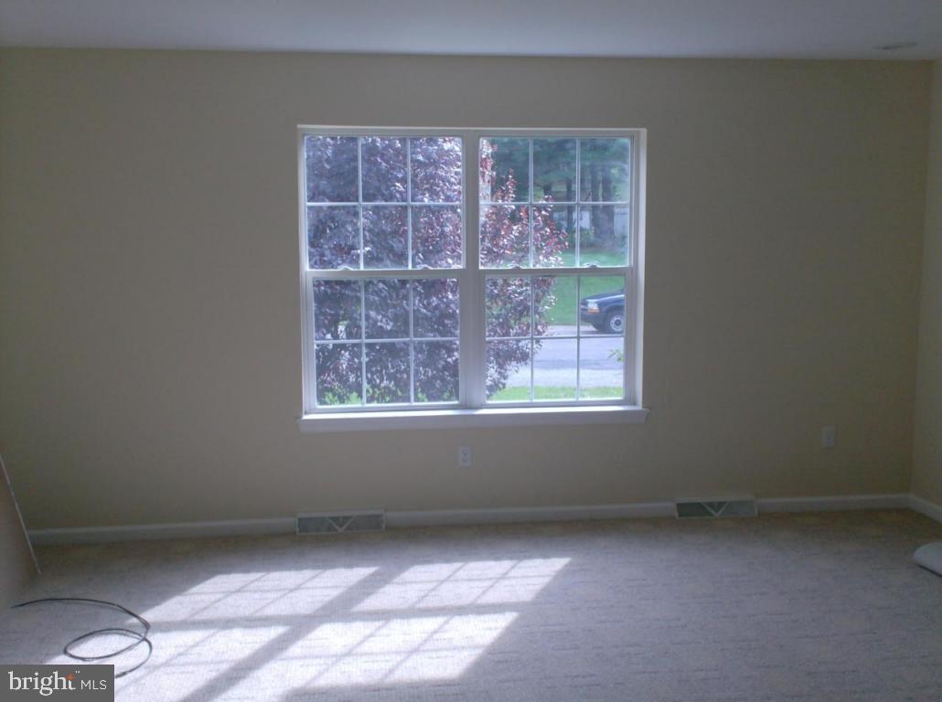 1835 Shelley Road Lancaster, PA 17602 - Photo 3 of 9 Gallery Image 3