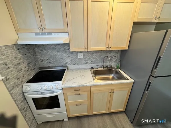 $1,650 | 15 Kent Court, Unit 4, Ashford, CT 06278
