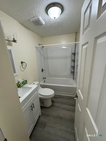 $1,650 | 15 Kent Court, Unit 4, Ashford, CT 06278