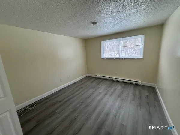 $1,650 | 15 Kent Court, Unit 4, Ashford, CT 06278