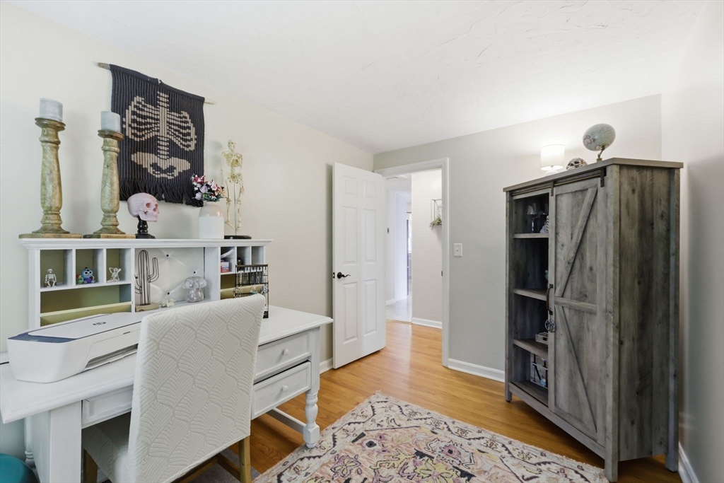 75 Adrian Avenue West Springfield, MA 01089 - Photo 25 of 41