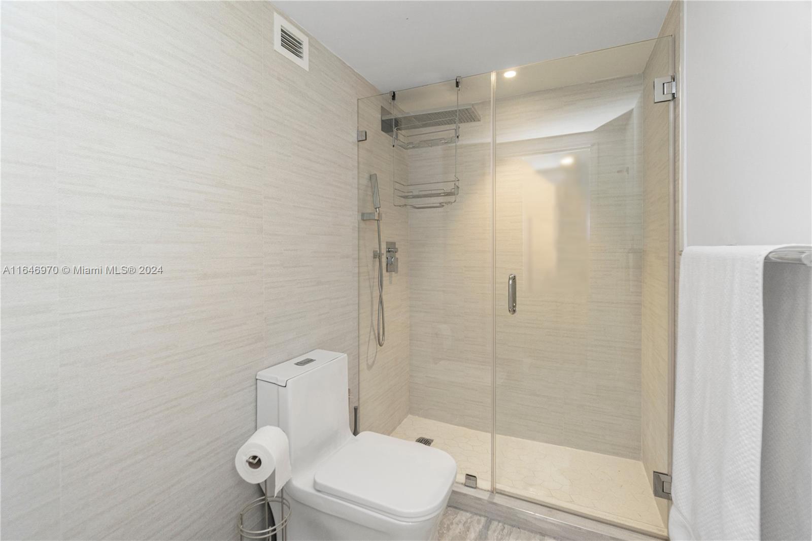 100 Lincoln Road, Unit 548 Miami Beach, FL 33139 - Photo 16 of 32