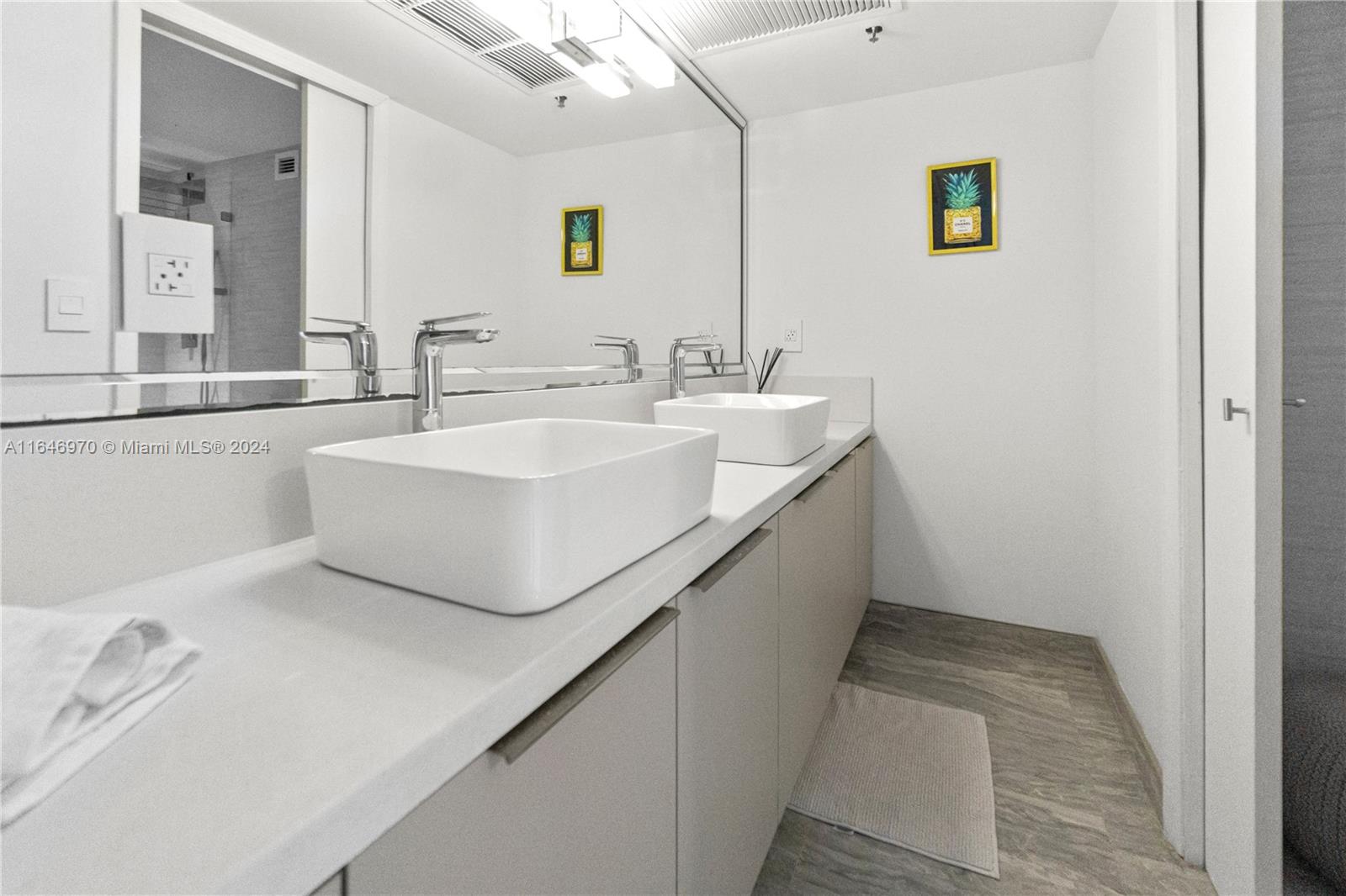 100 Lincoln Road, Unit 548 Miami Beach, FL 33139 - Photo 18 of 32