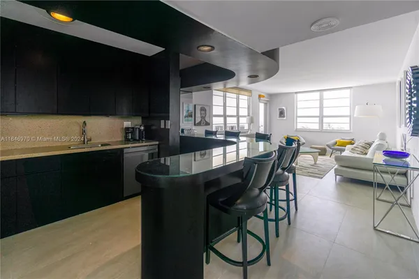 $8,000 | 100 Lincoln Road, Unit 548, Miami Beach, FL 33139
