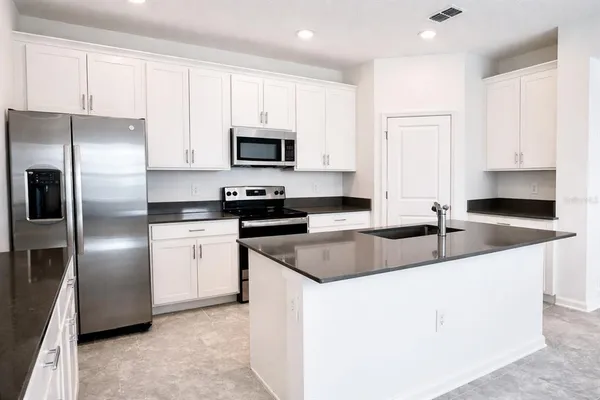 $2,600 | 136 Aces High Lane, Davenport, FL 33896