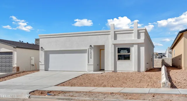 a view of a house with entryway
