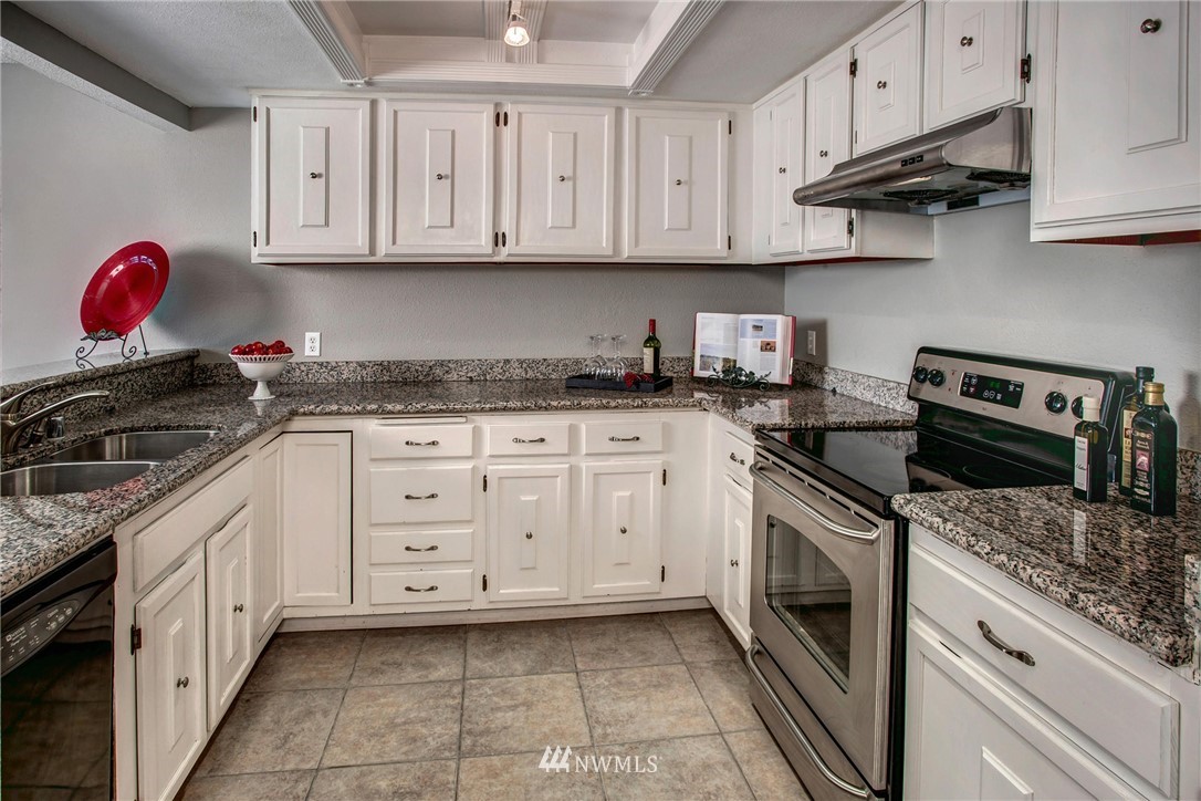 7459 Old Redmond Road, Unit 309 Redmond, WA 98052 - Photo 10 of 25