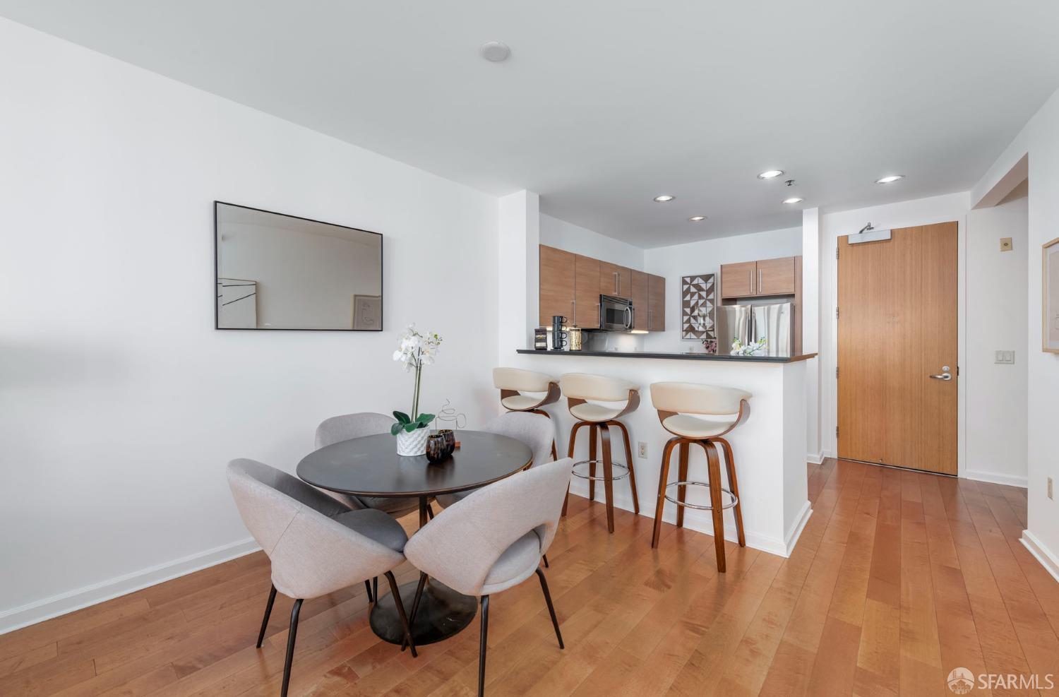 200 2nd Street, Unit 503 Oakland, CA 94607 - Photo 4 of 24