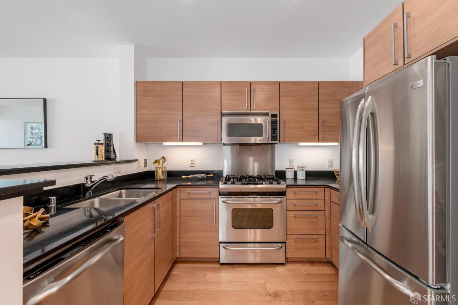 200 2nd Street, Unit 503 Oakland, CA 94607 - Photo 8 of 24