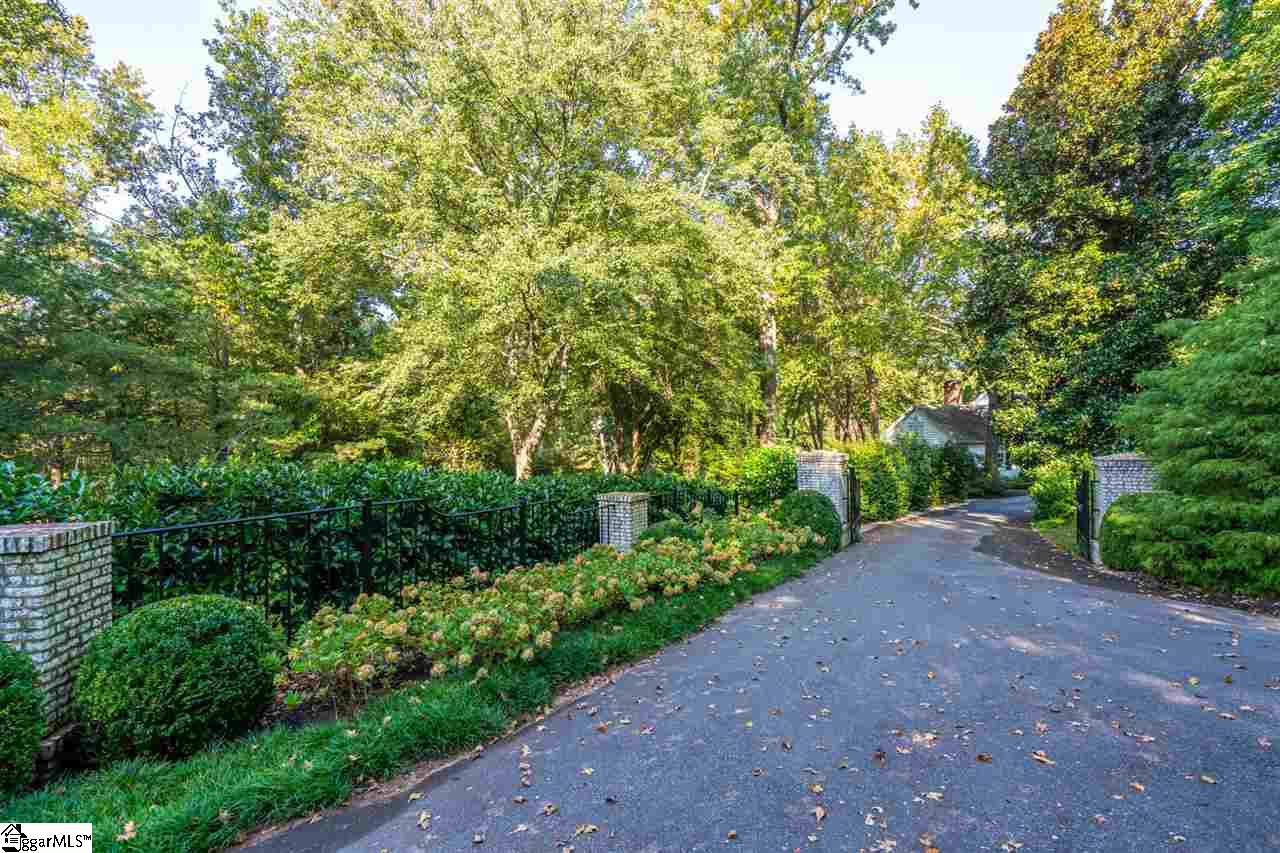 123 Jervey Road Greenville, SC 29609 - Photo 2 of 35