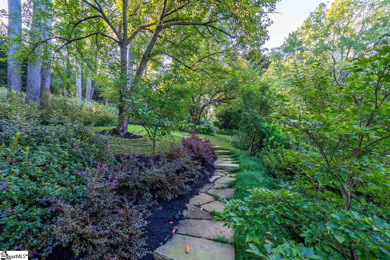 123 Jervey Road Greenville, SC 29609 - Photo 3 of 35
