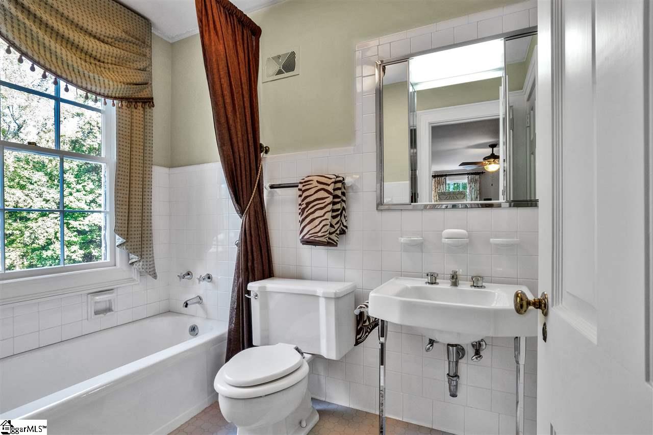 123 Jervey Road Greenville, SC 29609 - Photo 24 of 35