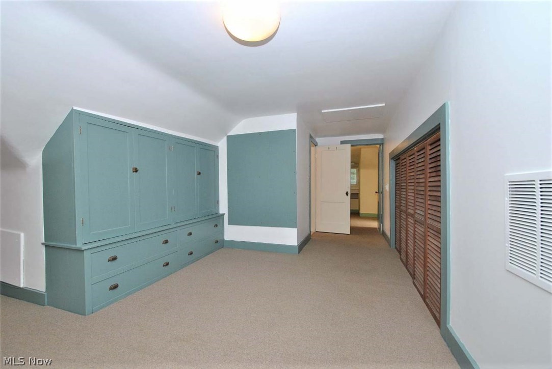 1624 Compton Road Cleveland, OH 44118 - Photo 28 of 35