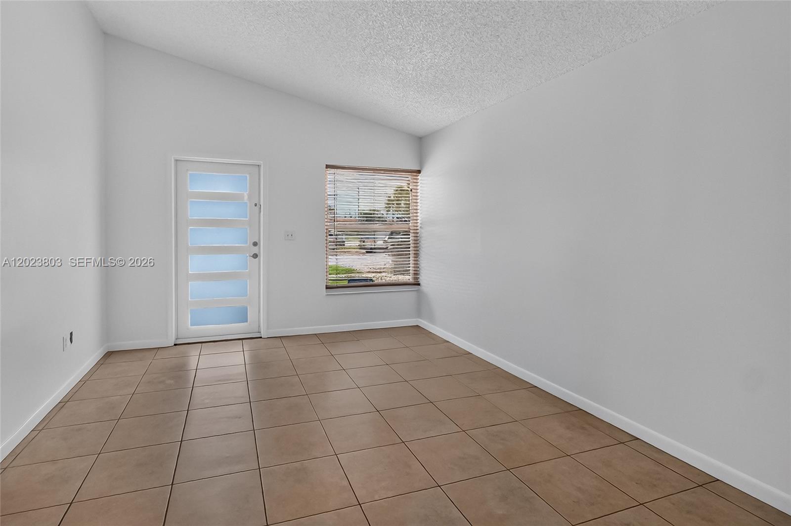 2514 West 74th Street Hialeah, FL 33016 - Photo 4 of 26