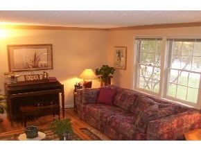 405 Elk Run Road, Unit 405 Hudson, NH 03051 - Photo 4 of 9