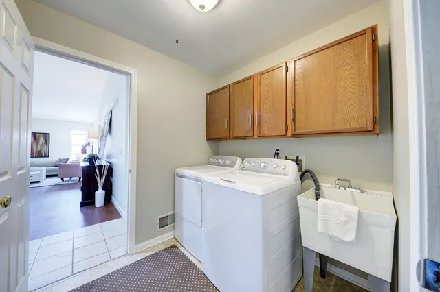 $349,900 | 7265 Royal Troon Drive, Ypsilanti, MI 48197