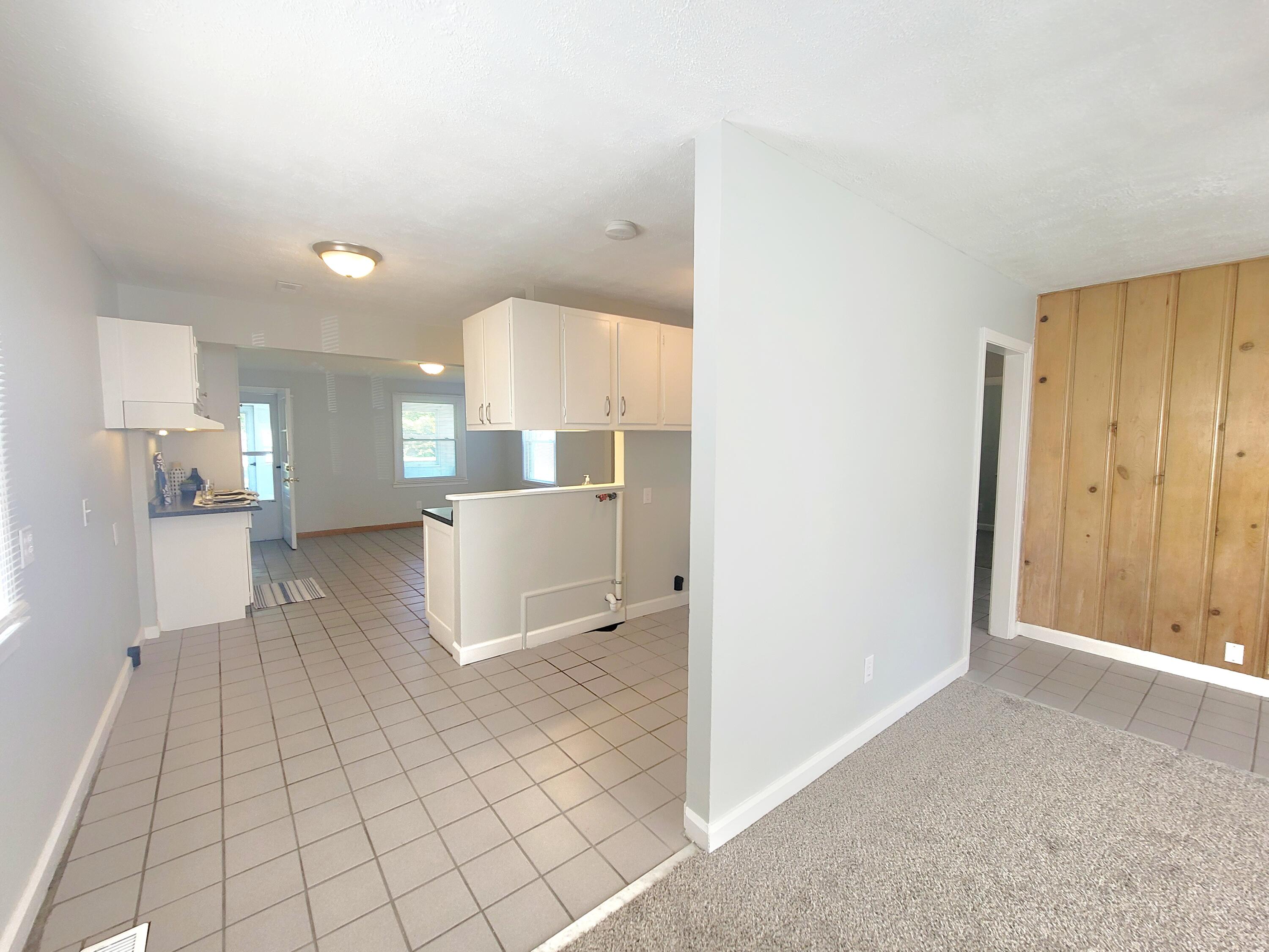 2120 South Hadley Road Springfield, OH 45505 - Photo 8 of 36 Gallery Image 8