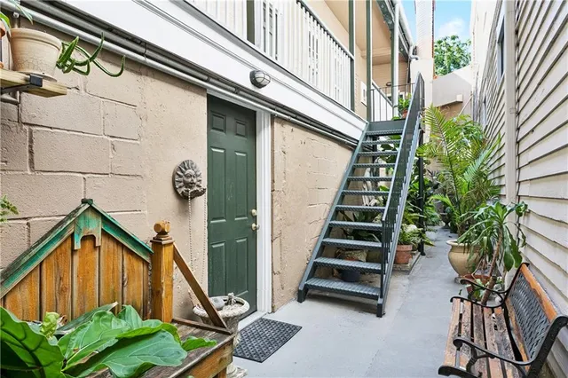 $1,750 | 4125 Magazine Street, Unit 2, New Orleans, LA 70115