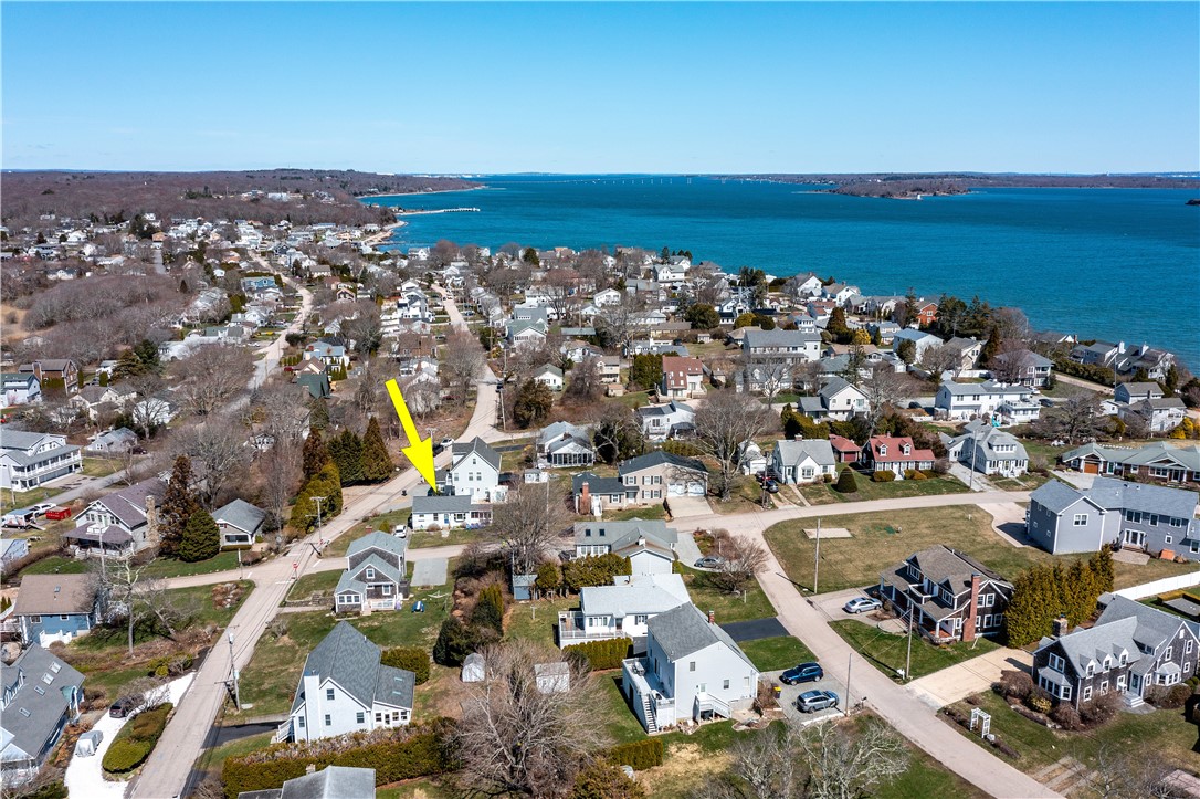 26 Richard Smith Road Narragansett, RI 02882 - Photo 3 of 12