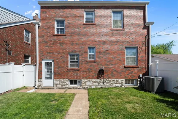 $280,000 | 5750 Gresham Avenue, St. Louis, MO 63109