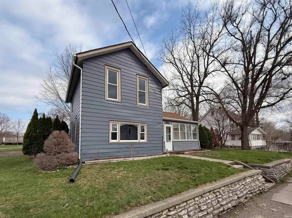 $196,900 | 1208 West Quincy Street, Garrett, IN 46738