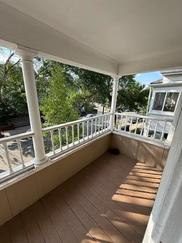 $5,500 | 68 Willow Street, Unit 2, Somerville, MA 02144