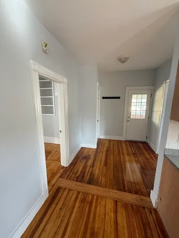 $5,500 | 68 Willow Street, Unit 2, Somerville, MA 02144