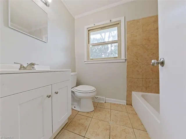 $1,300 | 2307 Kersey Street, Greensboro, NC 27406