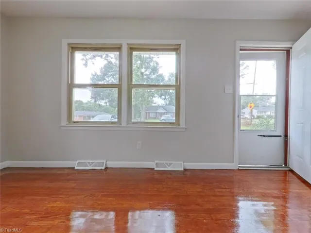 $1,300 | 2307 Kersey Street, Greensboro, NC 27406