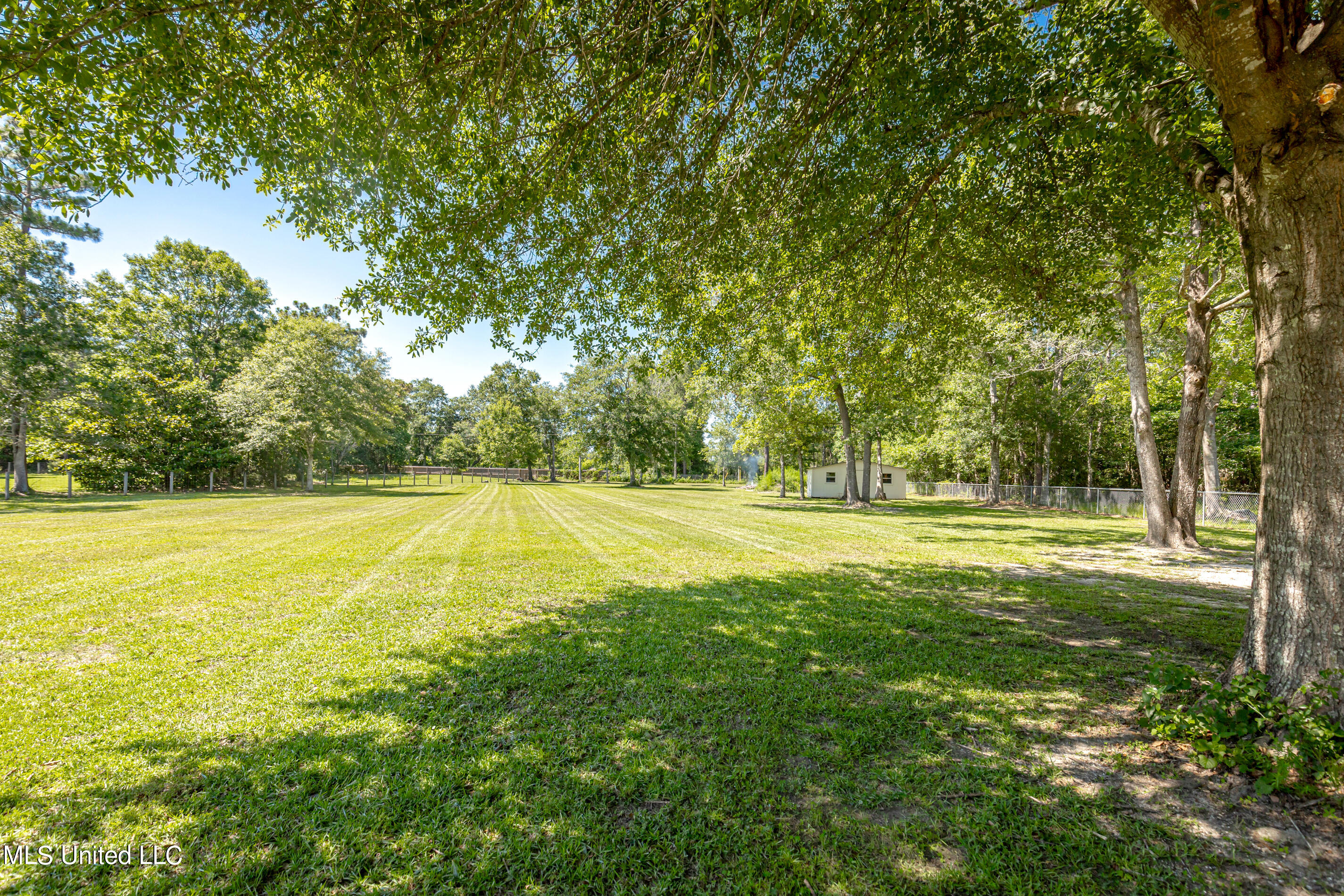 12526 Quail Ridge Road Gulfport, MS 39503 - Photo 55 of 69 IMG_3309