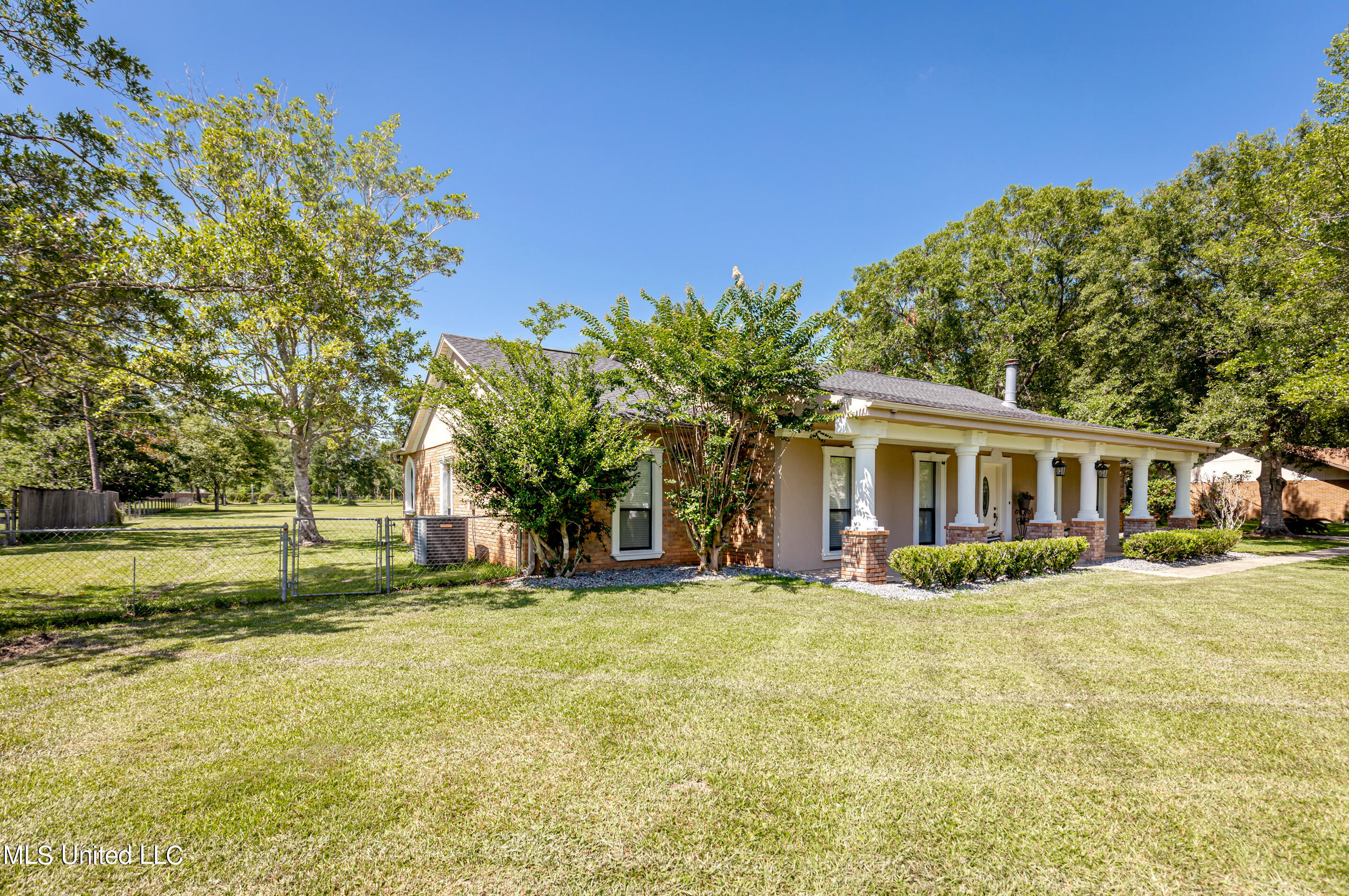 12526 Quail Ridge Road Gulfport, MS 39503 - Photo 66 of 69 IMG_3363