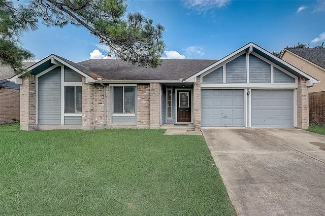 $289,000 | 111 Ambershadow Drive, Houston, TX 77015